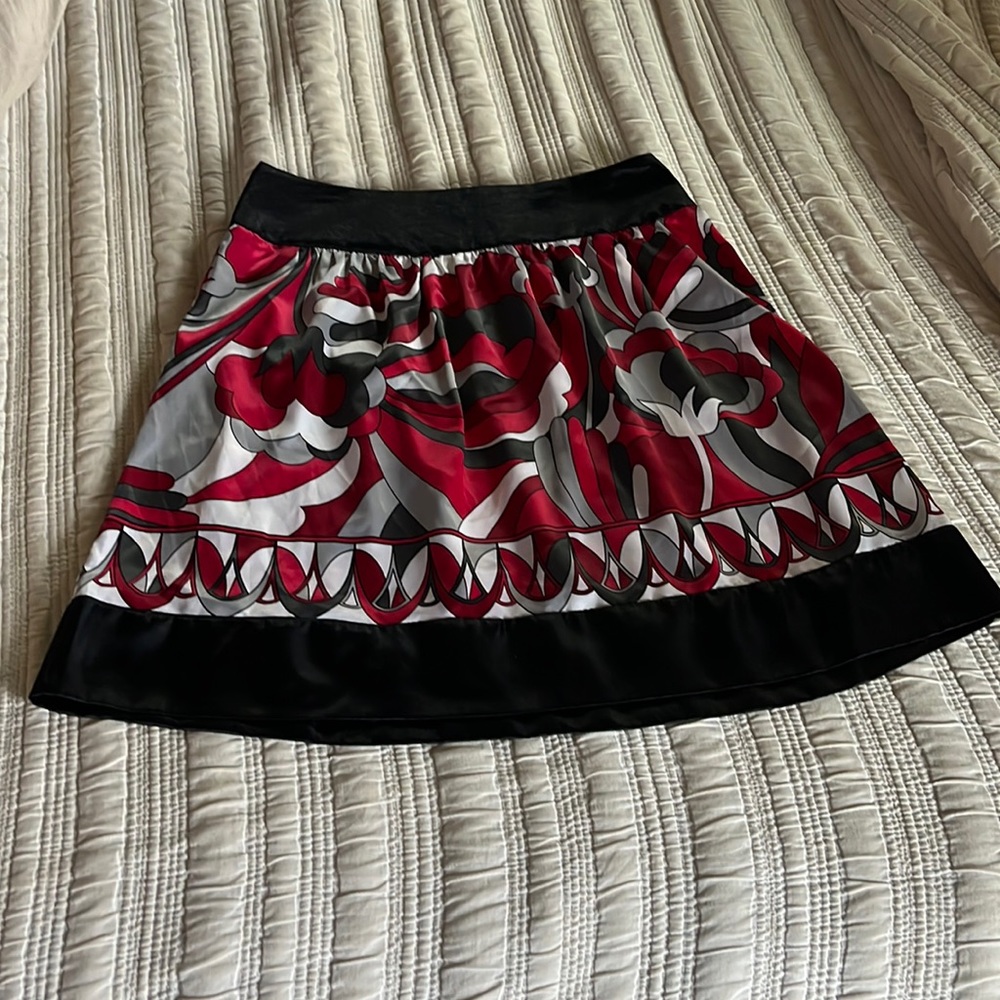 Size small silk blend skirt. Studio Y.